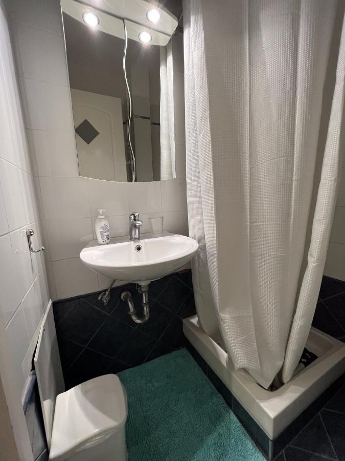 Hector Apartment Airport By Airstay Spáta Dış mekan fotoğraf